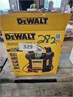 dewalt jump starter/digital air compressor