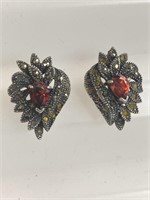 925 Earring with red and clear stones, total
