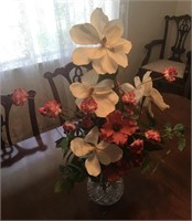 Centerpiece Floral Arrangement with Glass Vase