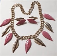 GOLD TONE & PINK LEAVES NECKLACE & EARRINGS SET