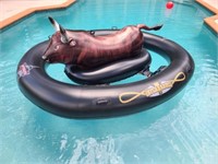 "Inflatabull" Pool Raft