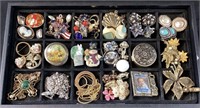 COSTUME JEWELRY, EARRINGS, BROOCHES, NECKLACES