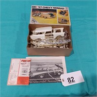 Revell \'57 Chevy Nomad Model