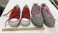 2 pairs of shoes - size 7