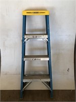 Werner 4' Fiber Glass Ladder