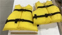 2 Onyx Youth life jackets