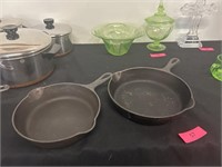 Gridwold #5 And #6 Cast Iron Frying Pans