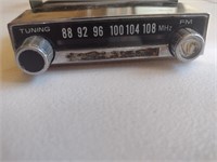 Vintage Auto FM Radio
