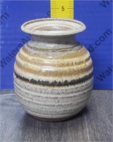 Hand Crafted Pottery Vas3