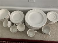 IRONSTONE CHINA SET SERVICE FOR 9 COMPLETE INC 12