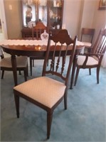 Mid Century Dining Room Table & Chairs