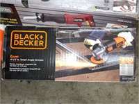 NEW BLACK + DECKER ANGLE GRINDER