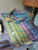 Comforter & 2 Pillow Shams
