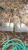 (2) Aluminum Scoop Shovels