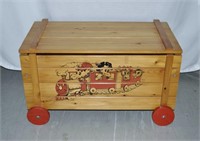 Vintage Geoffrey Giraffe Wooden Toy Box on Wheels