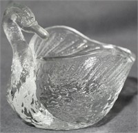 Vintage Pressed Glass Swan Bowl 3.5x4x3