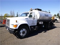 1995 Ford 15' S/A Asphalt Distributor Truck