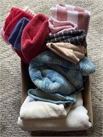 Box of misc hand towels