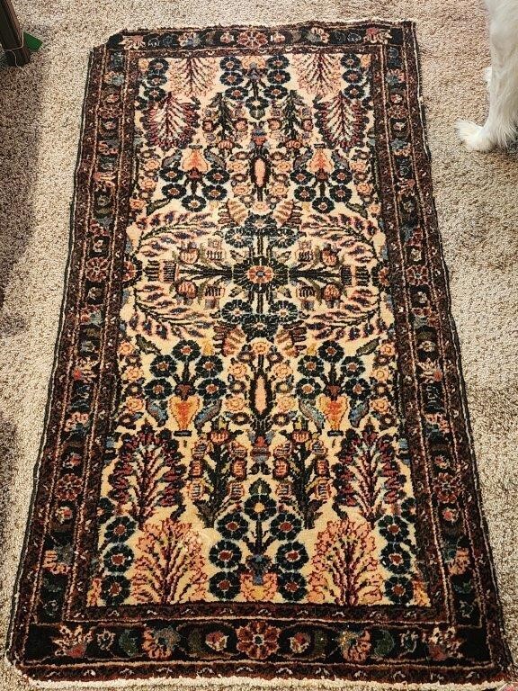 Vintage Rug 4.7"x2.5"