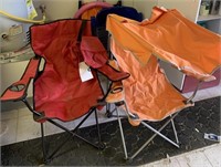 X - LOT OF FOLDING CHAIRS, WALKER (G11)