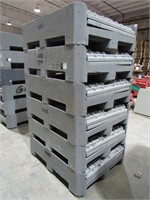 (qty - 6) Stackable and Collapsible Crates-