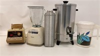 Kitchen Lot - vintage appliances-  for parts*