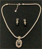 Necklace & Earrings w black bead pendant