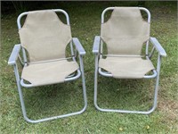 2 Folding Aluminum Lawn Chairs