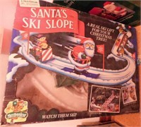 1992 Mr. Christmas animated Santa's Ski Slope in