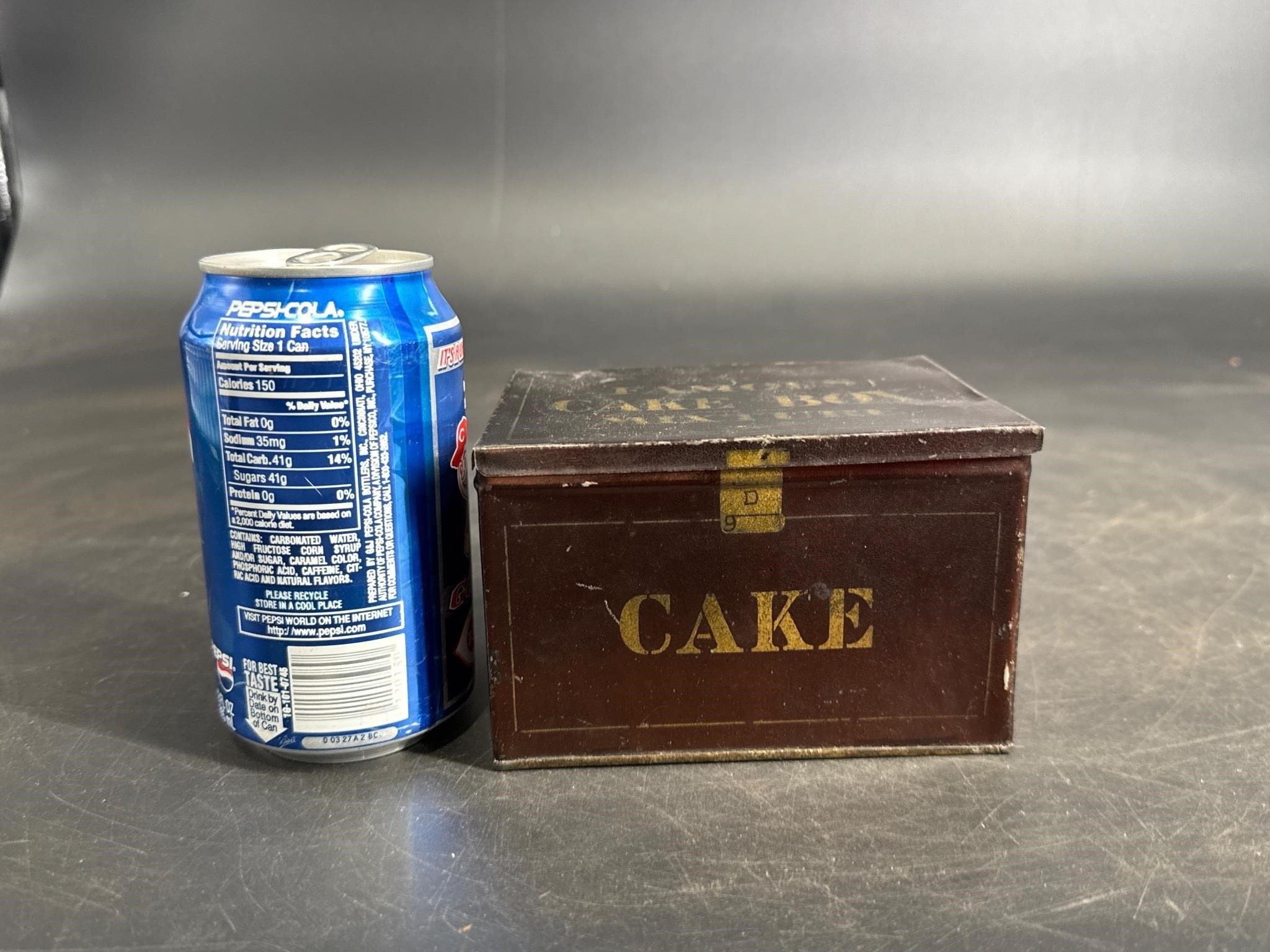 FAMOUS CAKE BOX MIXTURE TOBACCO ADVERTISING TIN