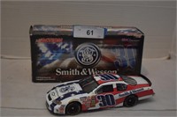 Smith & Wesson 1:24 Die Cast Limited Edition 2005