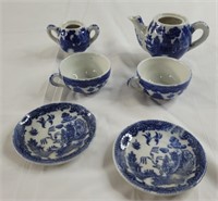 Vintage blue willow mini tea set made in Japan &