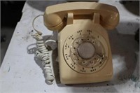 VINTAGE ROTARY PHONE