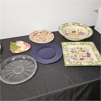 8 PIECE DECORATIVE SERVING LOT