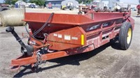 New Holland 165 Spreader, barely used