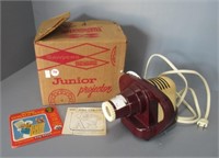 Vintage Jr. View master with original box. By