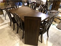 DINING TABLE , 6 CHAIRS AND LEAF