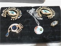 EYEBALL BROOCHES & NECKLACE