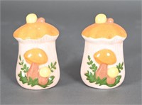 Vintage Mushroom Salt & Pepper Shakers