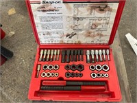 Snap On 42 piece  re-threading set