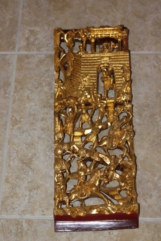 Gold Gilt Chinese Panel Depicts a Fight scene