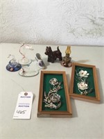 2 wall pictures; assorted knick-knacks
