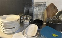 7 MICROWAVEABLE ROUND BOWLS, Pair of Cooling