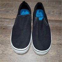 Boy's Casual Slip-on Canvas Shoes - Size 5