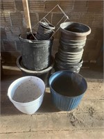 Misc plastic garden pots
