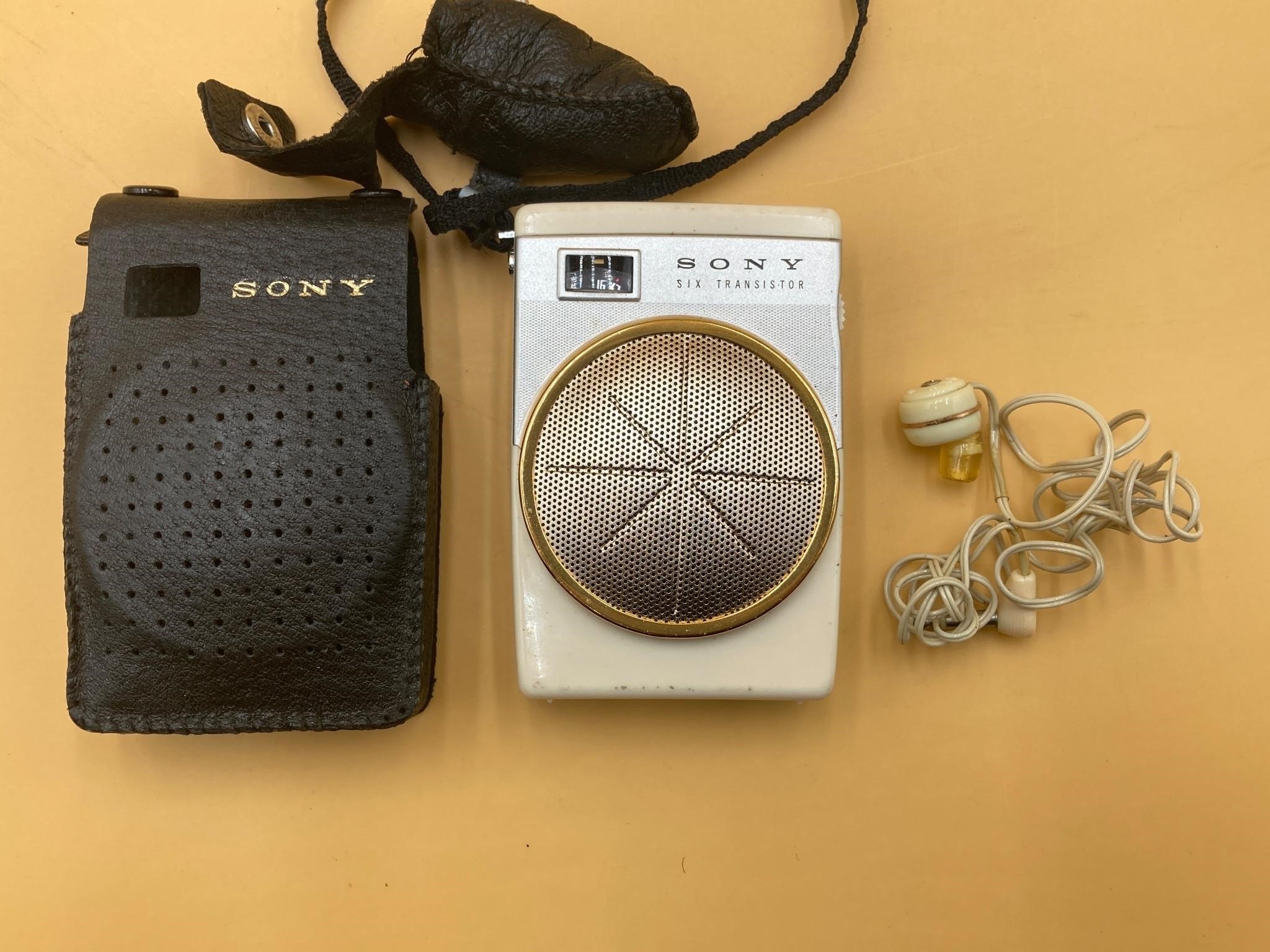 Sony TR-620 AM Transistor Radio
