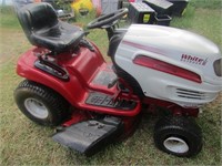 White Outdoor 42" Lawn Tractor LT 1500 Autocruise