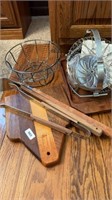 Cutting board/ baskets/ utensils