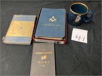COLLECTION OF MASONIC ITEMS