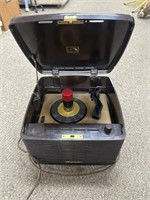 VINTAGE RCA RECORD PLAYER